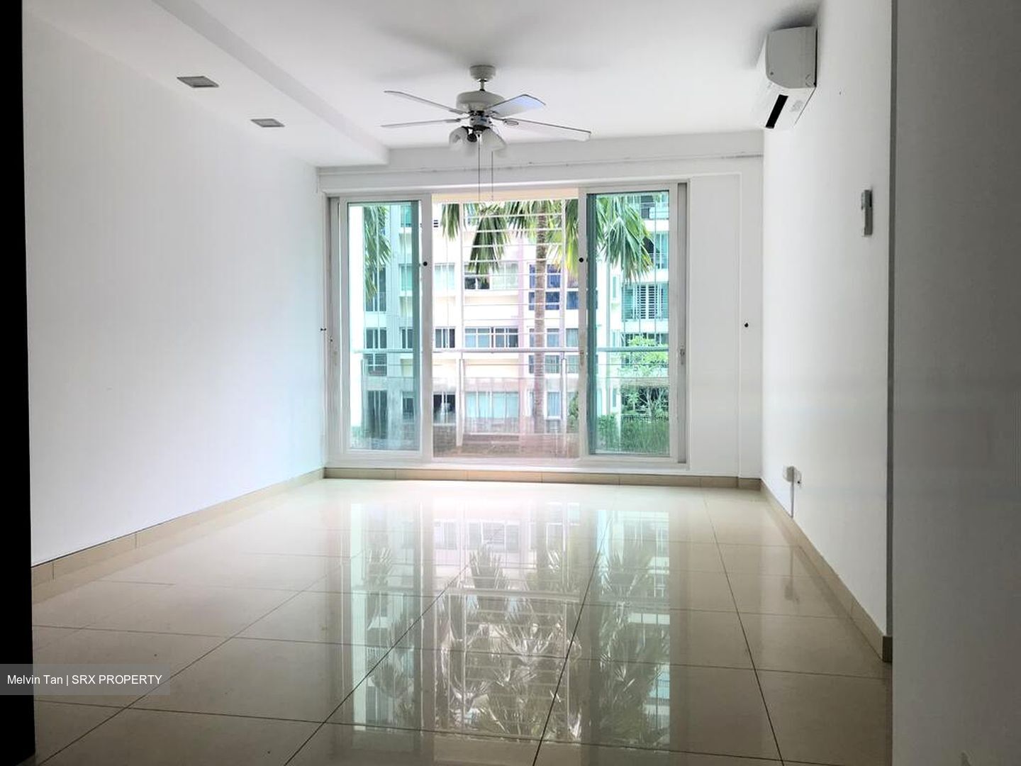 The Esparis (D18), Condominium #466811821